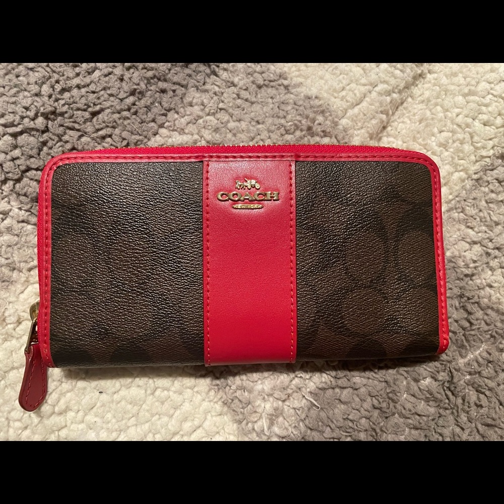Red Coach zip wallet